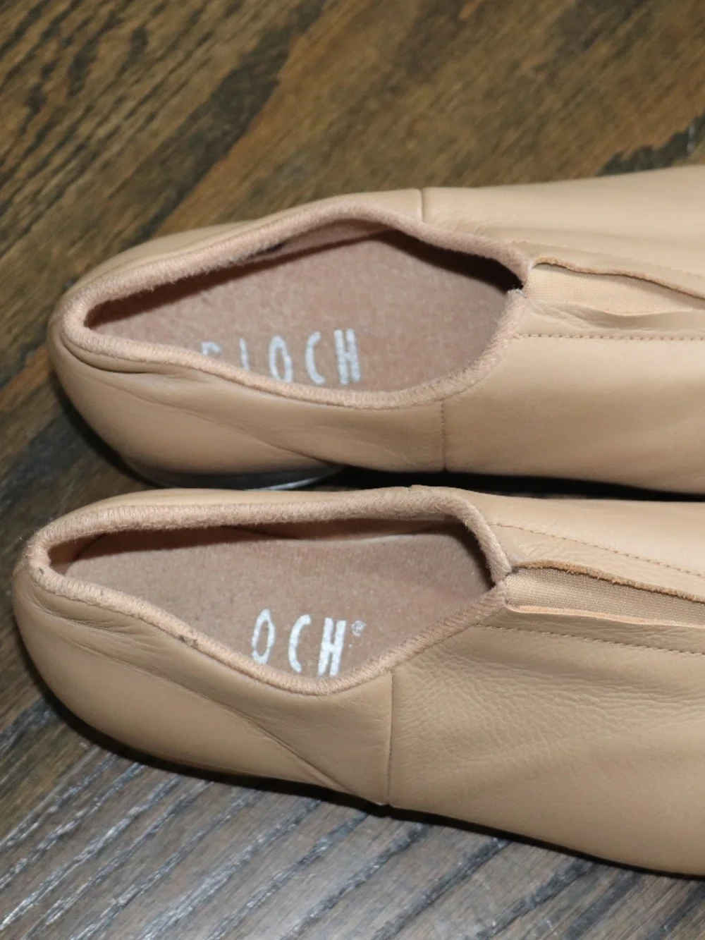 Woman's Bloch Tap- Flex Leather Slip On Tap Dance Shoes Beige | Tan Size 5.5 - Picture 4 of 14